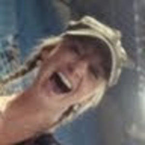 Meet your Posher, Carolyn